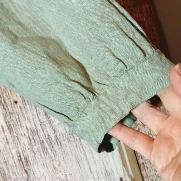 Bellambra Sage Elegant Linen Peasant Style Top Small - Picture 9 of 10
